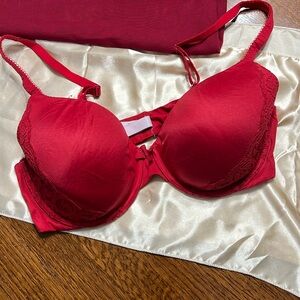 Victoria’s Secret 36D Lined Perfect Coverage